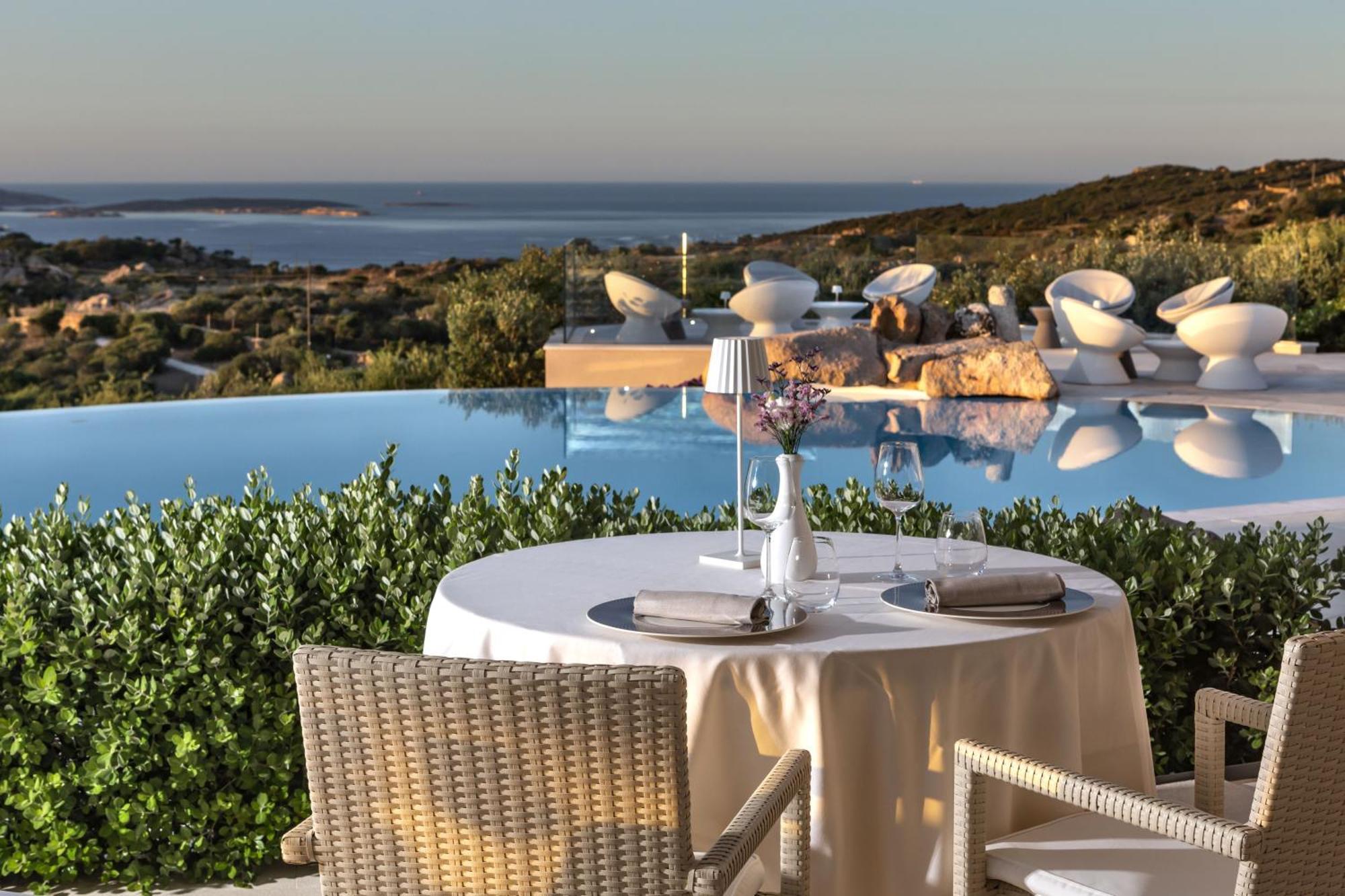 Hotel Li Finistreddi Cannigione Dış mekan fotoğraf